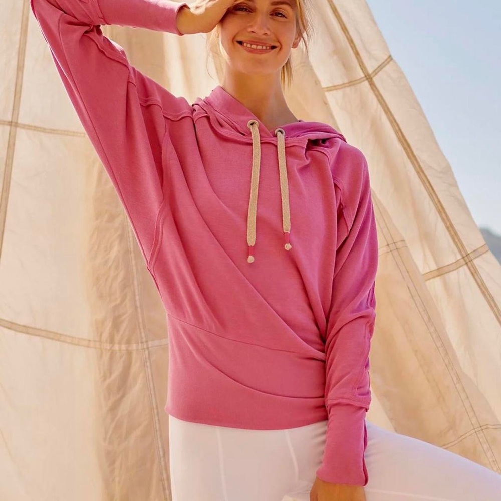 Free People hoodie🌺